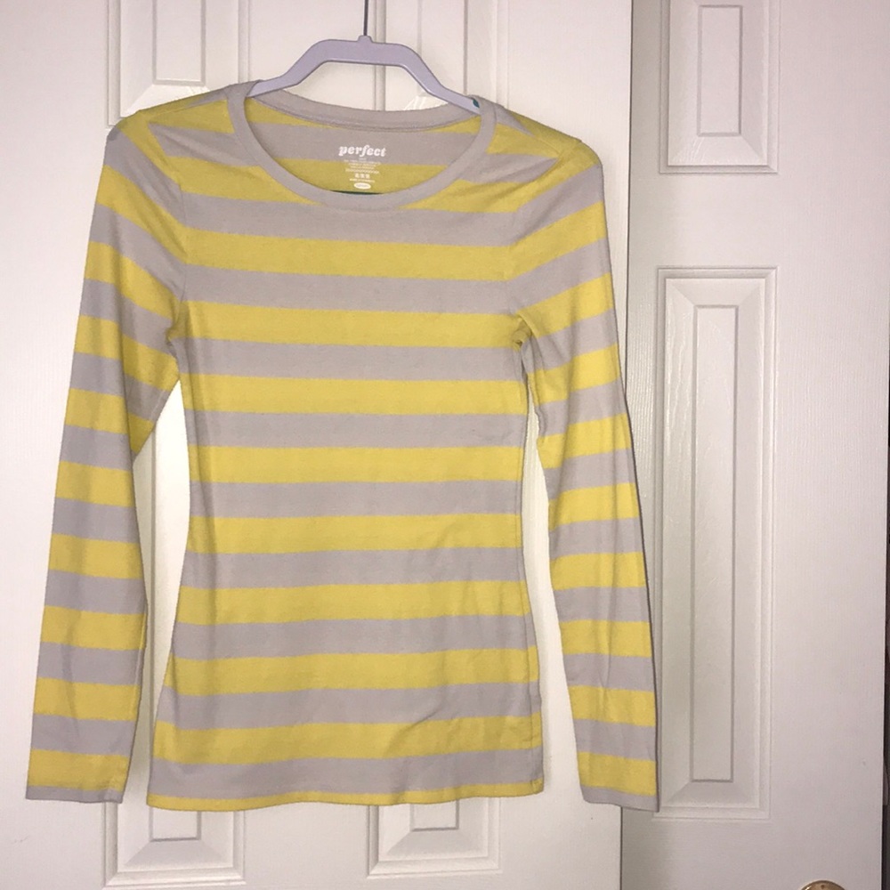 Old Navy Stripped Long Sleeve T shirt
